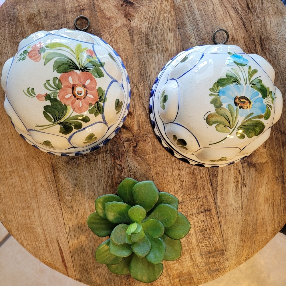 Bassano Vintage Italian Hand Painted Ceramic Mold, Set of 2